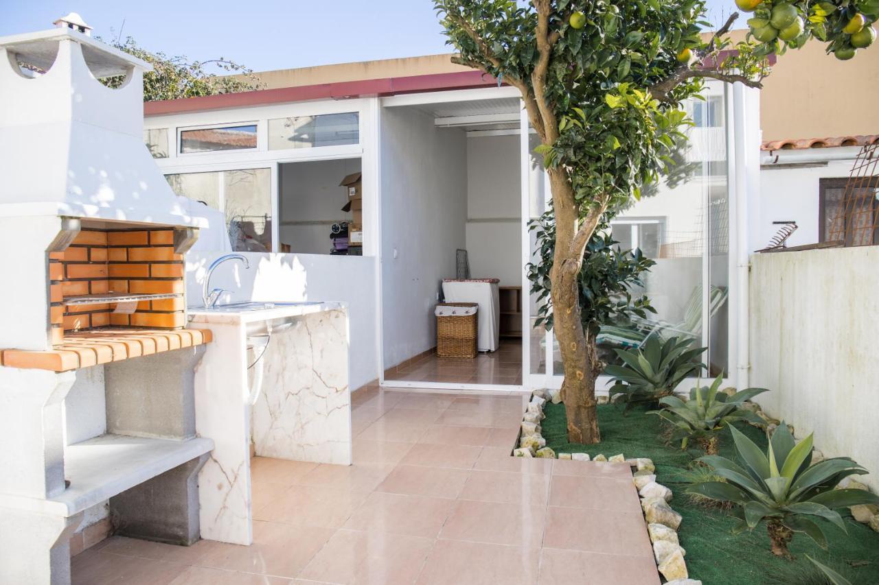 Apartment 2 Bedroom House And Garden Lounge *